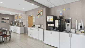 Free daily buffet breakfast