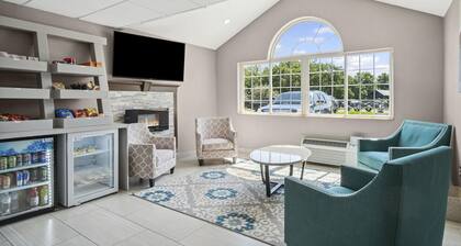 Sonesta Essential Hotels & Suites Kansas City/Blue Springs