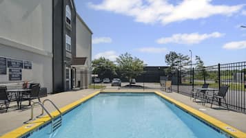 Seasonal outdoor pool