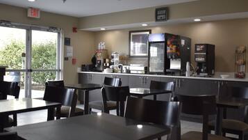 Petit déjeuner continental compris tous les jours