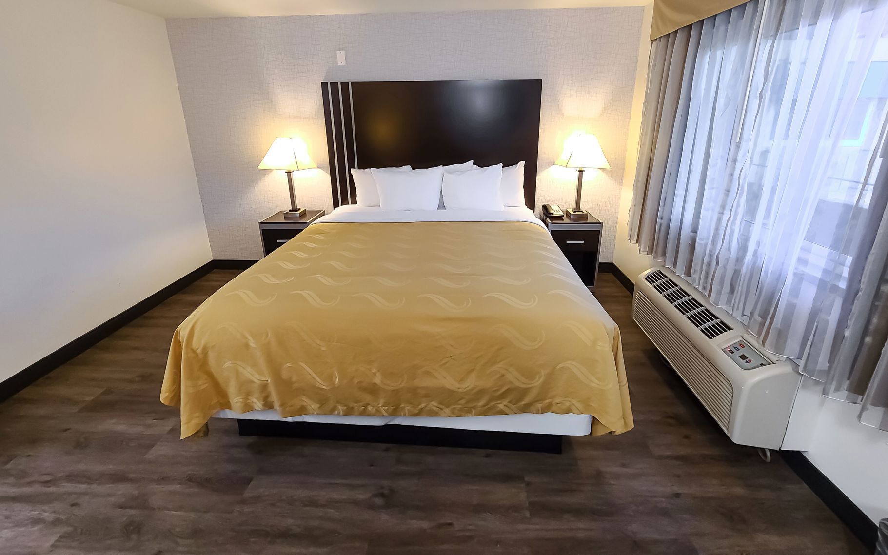 Pillowtop beds, desk, laptop workspace, blackout drapes