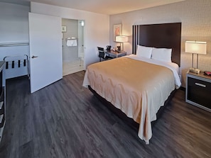 Accessible Room, 1 Queen Bed, Tub, Non Smoking