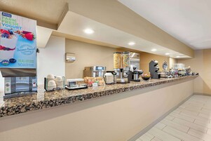 Desayuno buffet incluido todos los días