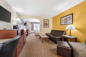 Premium bedding, desk, blackout drapes, iron/ironing board - Best Western Executive Inn & Suites (Colorado Springs)