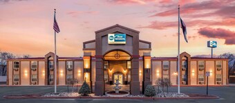 Best Western Executive Inn & Suites