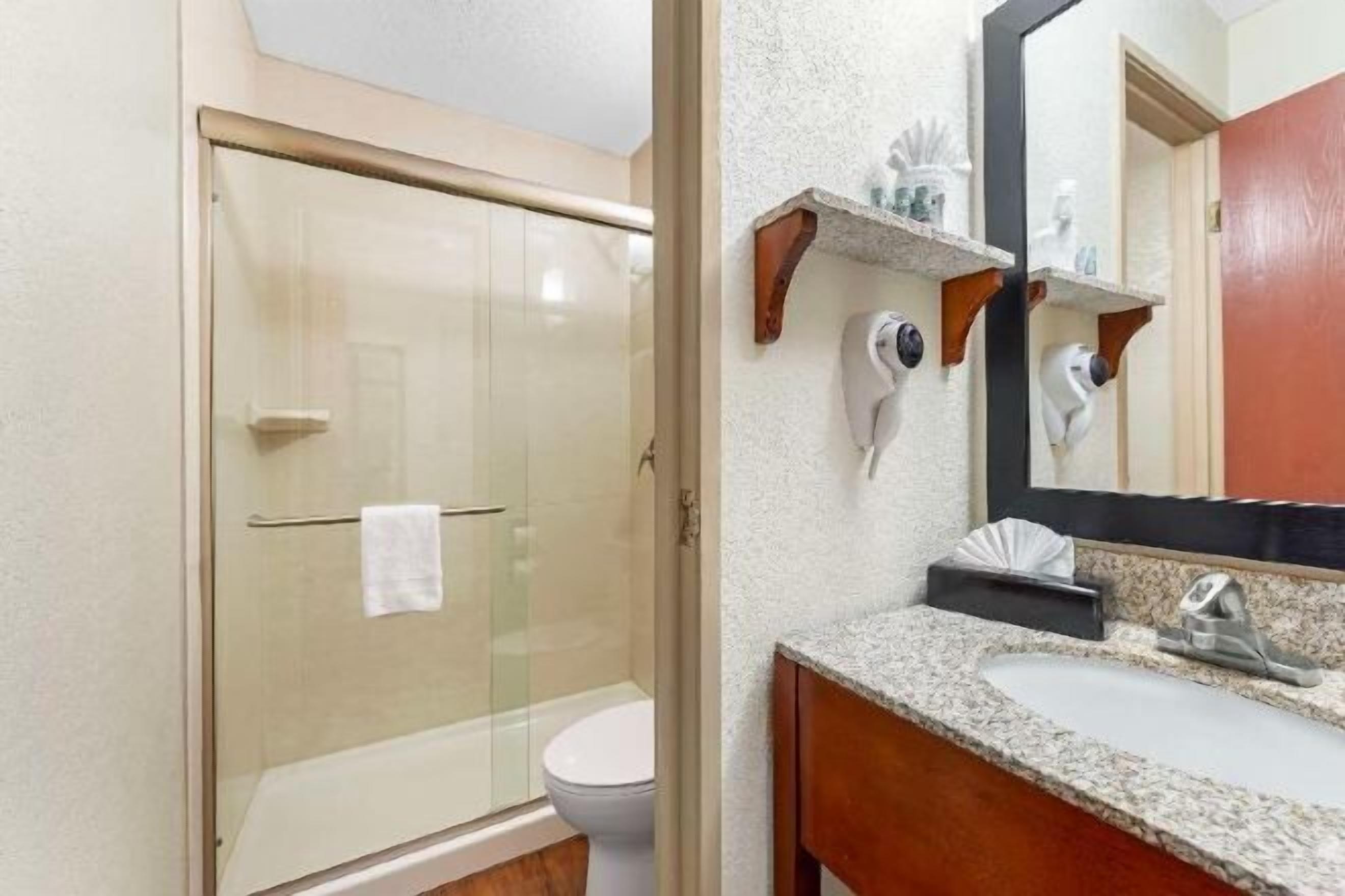 Bathroom | Free toiletries, hair dryer, towels, soap