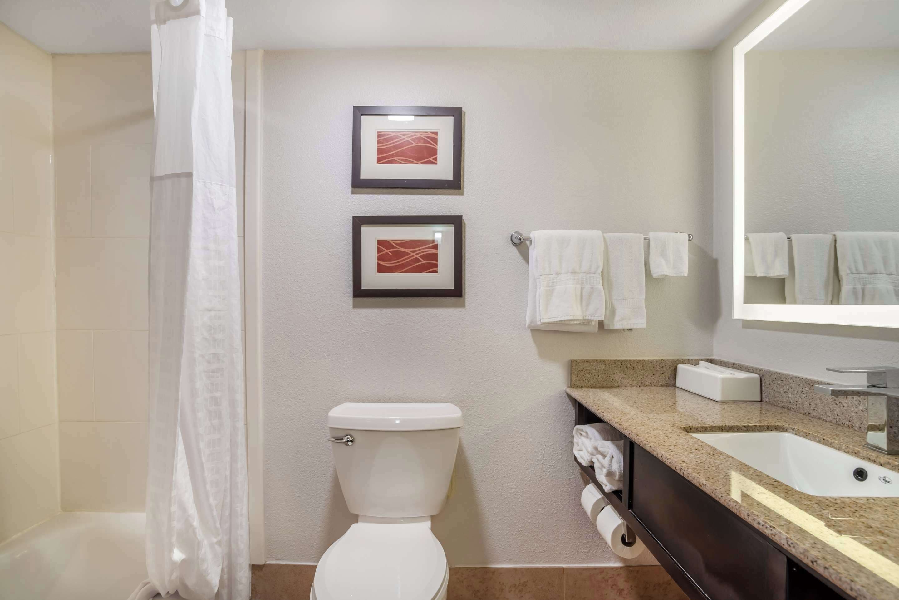 business suite, multiple beds, non smoking | hypo-allergenic bedding, down duvets, blackout curtains, soundproofing