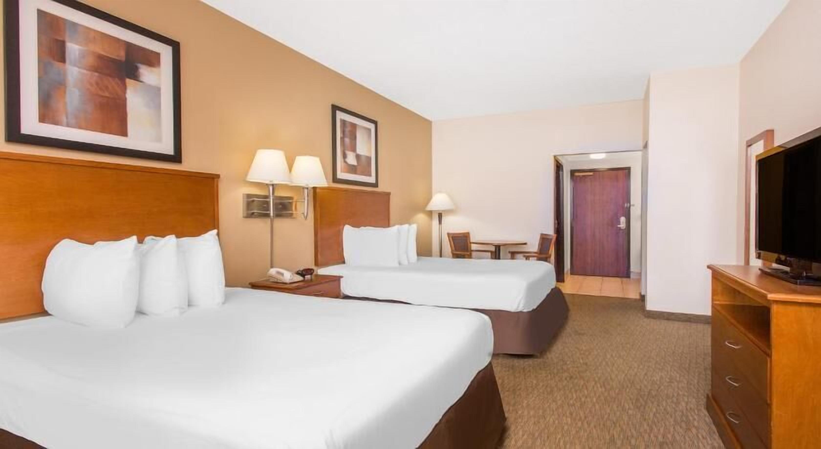 In-room safe, desk, laptop workspace, iron/ironing board