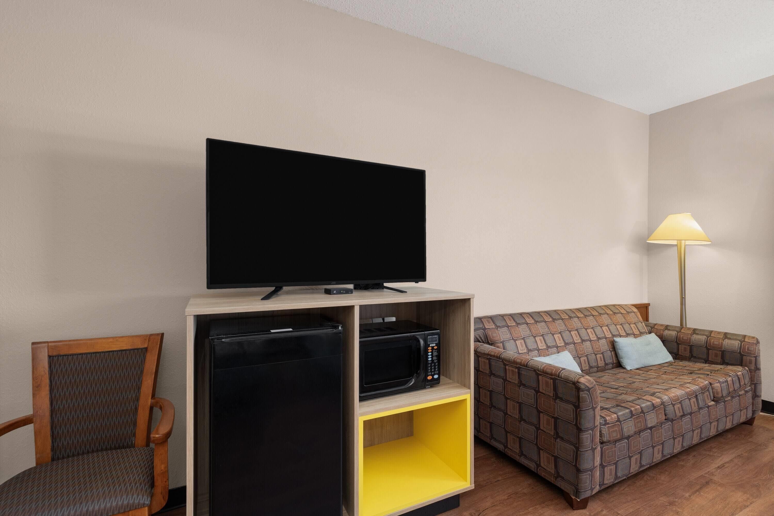 Chambre Deluxe, 2 grands lits, non-fumeurs | Coffres-forts dans les chambres, bureau