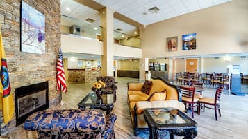 Free daily continental breakfast