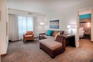 Executive Suite, 1 Bedroom | Living room