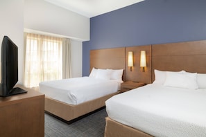 Suite, 2 Bedrooms | Desk, laptop workspace, iron/ironing board, free WiFi