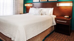 Premium bedding, down comforters, individually furnished, desk