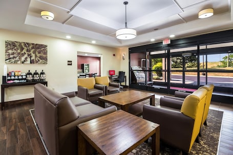 Lobby sitting area. Red Roof Inn Murfreesboro