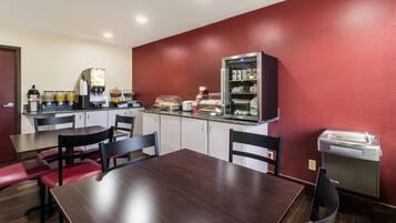 Free daily continental breakfast