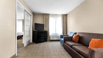 Ropa de cama de alta calidad y escritorio