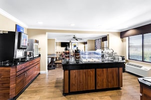 Desayuno buffet incluido todos los días