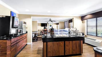 Free daily buffet breakfast