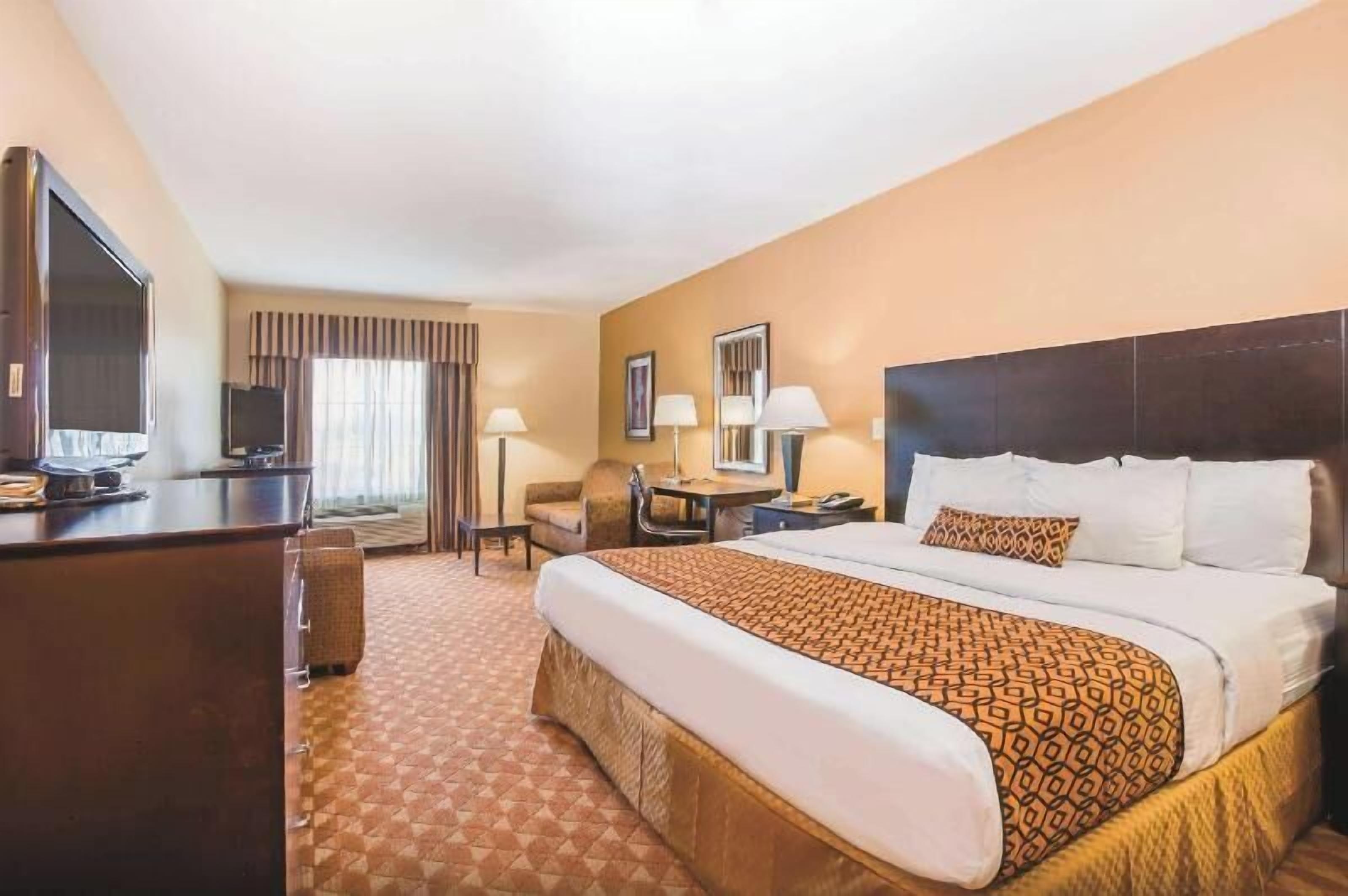 Premium bedding, pillowtop beds, desk, blackout drapes