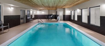 La Quinta Inn & Suites by Wyndham Lexington South / Hamburg