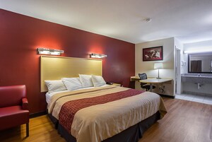 Habitación | Escritorio, cortinas opacas, tabla de planchar con plancha y wifi gratis