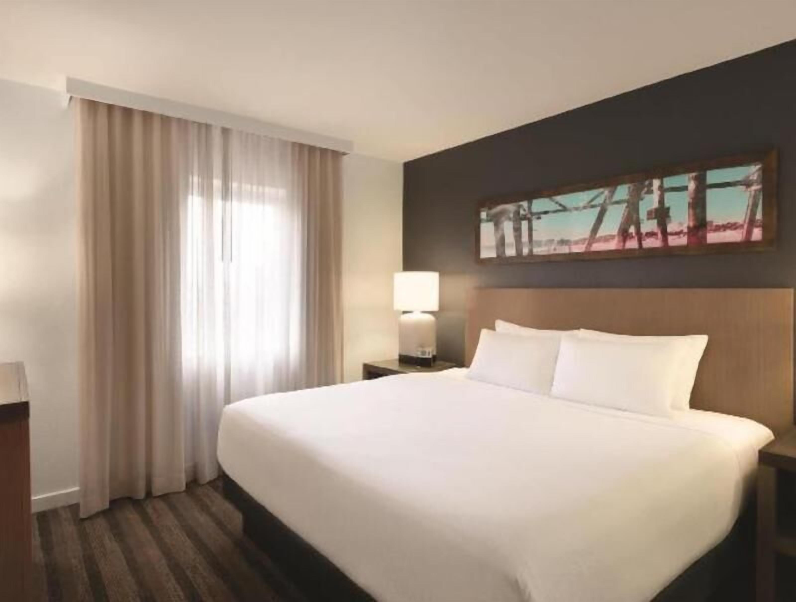 In-room safe, desk, iron/ironing board, free WiFi