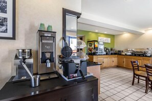 Free on-the-go breakfast on weekends - Sleep Inn Gaffney at I-85 (Gaffney)