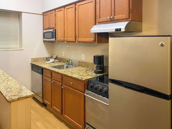 Desk, iron/ironing board, free cots/infant beds, free WiFi