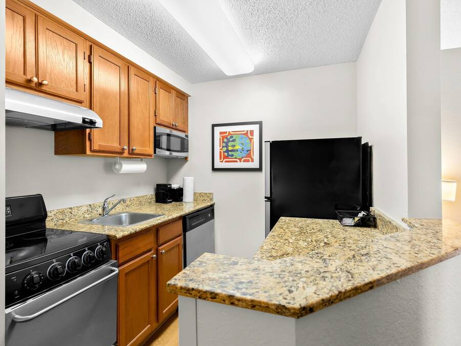 Suite, 1 queensize bed, niet-roken | Een bureau, een strijkplank/strijkijzer, gratis babybedden, gratis wifi