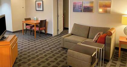 MainStay Suites Middleburg Heights Cleveland Airport