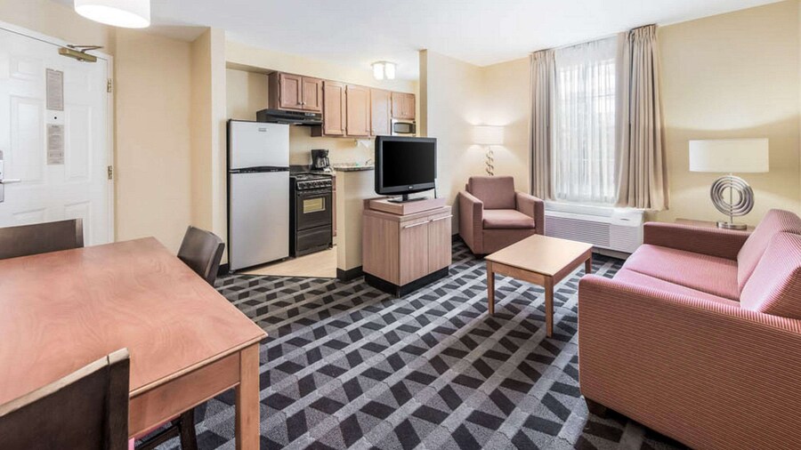 Birch Hill Suites Extended Stay - Blue Ash