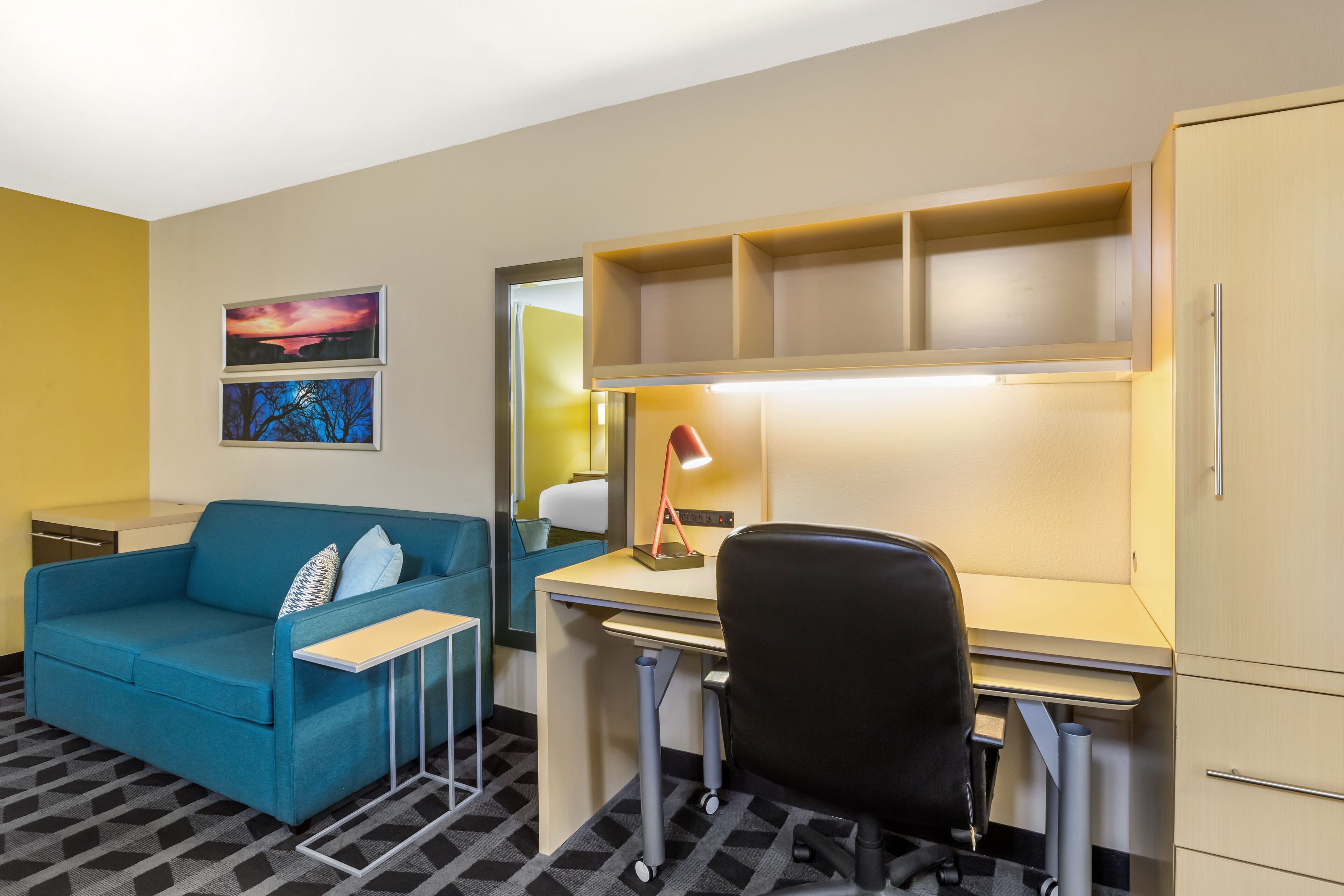 suite, 2 queen beds, non smoking | living area | 27-inch flat-screen tv with digital channels, tv