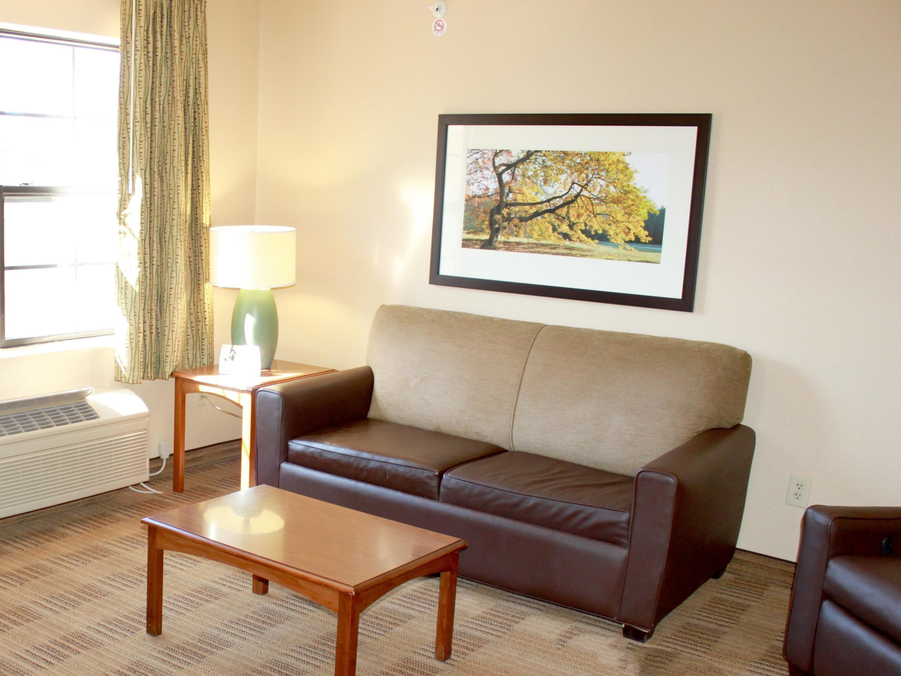 Suite, 1 Queen Bed with Sofa bed, Non Smoking | Desk, laptop workspace, iron/ironing board, free WiFi