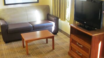 Desk, laptop workspace, iron/ironing board, free WiFi