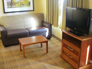 Desk, laptop workspace, iron/ironing board, free WiFi - Suburban Studios Jackson North (Jackson)