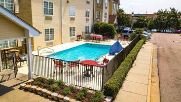 Seasonal outdoor pool