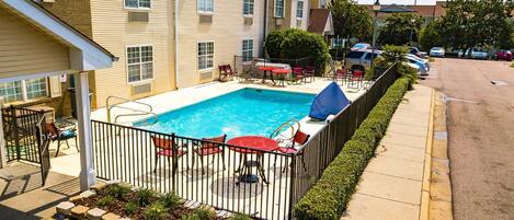 Seasonal outdoor pool