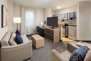 Suite, 2 Bedrooms | Hypo-allergenic bedding, desk, iron/ironing board, free cots/infant beds - Candlewood Suites Miami Lakes by IHG (Miami Lakes)