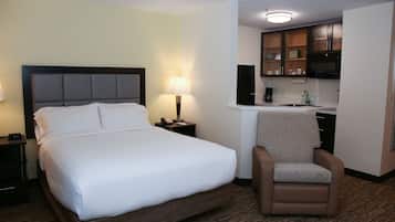 Studio Suite, 1 Queen Bed