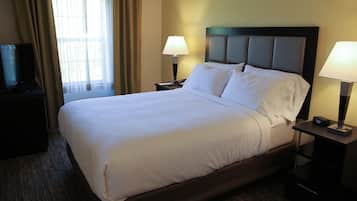 Safe på rommet, individuelt dekorert, individuelt innredet og skrivebord