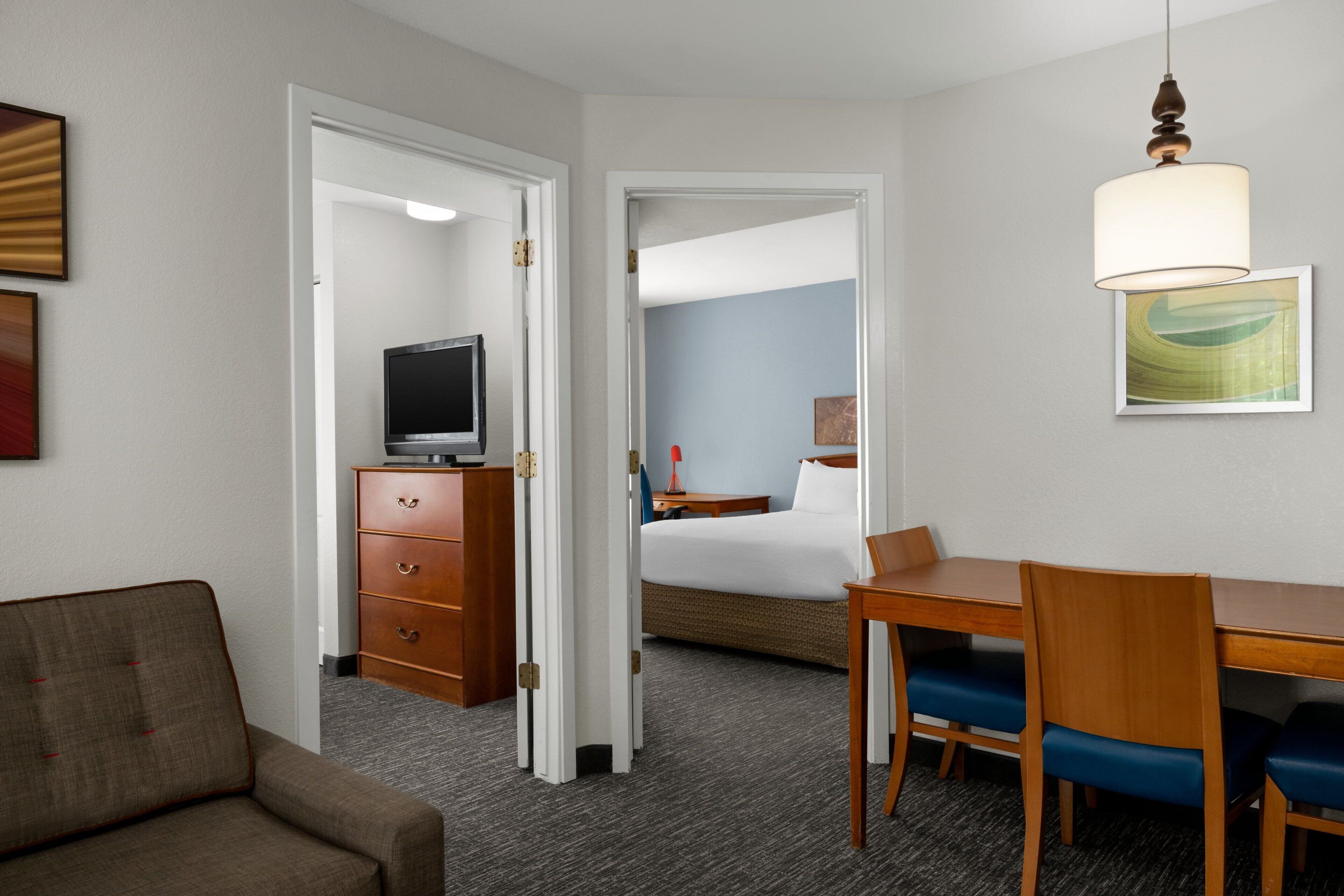 suite, 2 bedrooms | hypo-allergenic bedding, desk, laptop workspace, blackout curtains