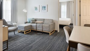 Desk, iron/ironing board, cribs (free), WiFi (free) - Towneplace Suites By Marriott Findlay (Findlay)