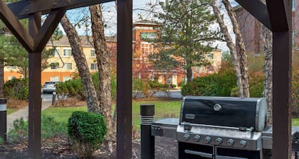 Extended Stay America Suites Boston Waltham 32 4th Ave