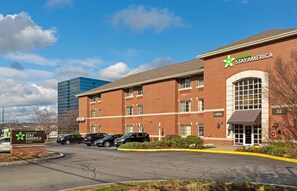 Exterior - Extended Stay America Suites Boston Waltham 32 4th Ave (Waltham)
