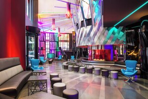 42-inch LCD TV with digital channels, TV, DVD player - W Seattle (Seattle)