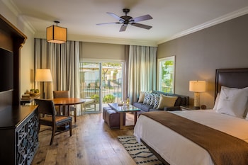 Hypo-allergenic bedding, in-room safe, desk, laptop workspace at La Cantera Resort & Spa