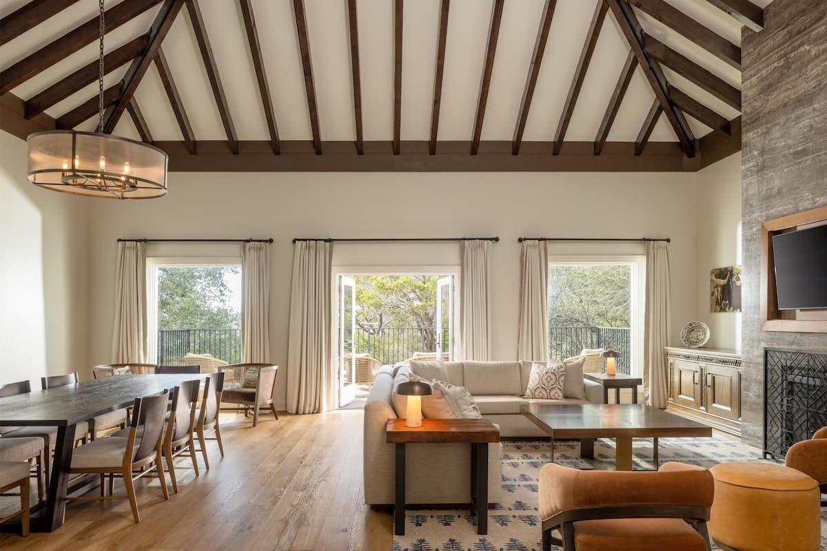 Villa - 1 sovrum (Briscoe, Suite) | Vardagsrum | 42-tums platt-tv med satellitkanaler