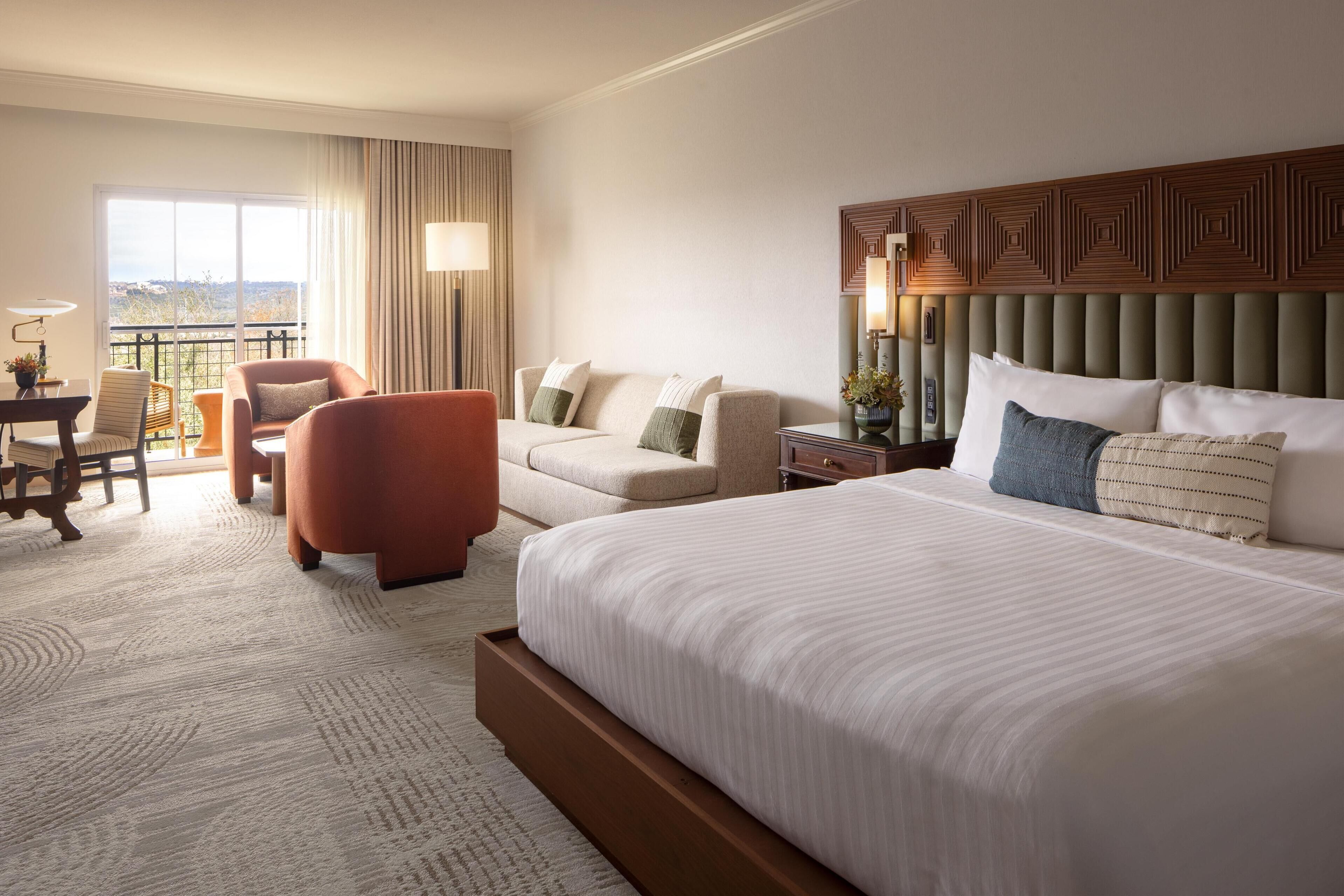 Junior Suite, 1 King Bed, Pool View | Hypo-allergenic bedding, in-room safe, desk, laptop workspace