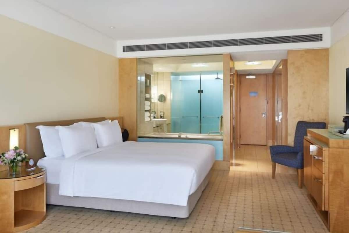 1 bedroom, minibar, in-room safe, desk
