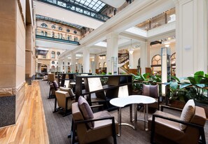 Lobby lounge